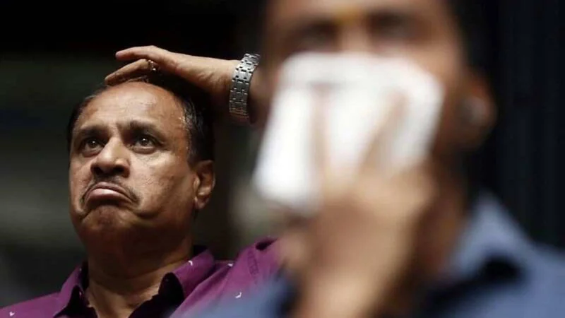 Why India's Rupee Low Isn't Just 'Sentiment' - Redditors Anxious